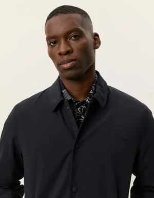 Jacke Idris von Les Deux in black