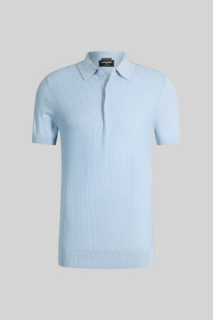 Polo Adrian von Strellson in sky